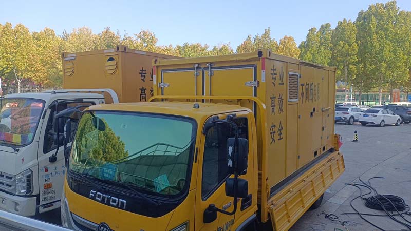 来凤柴油发电机组和UPS电源如何配合工作？